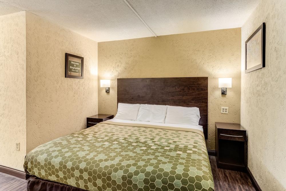 בינגהמטון Econo Lodge Inn & Suites מראה חיצוני תמונה